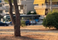 Λεωφορείο σταμάτησε σε... σπίτι στο τέρμα του Παπάγου