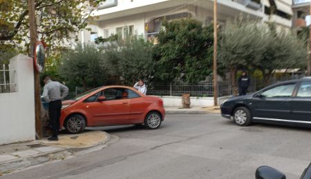 Ένα... φρεσκάρισμα διαγράμμισης στον Άνω Χολαργό που δεν έγινε ποτέ!