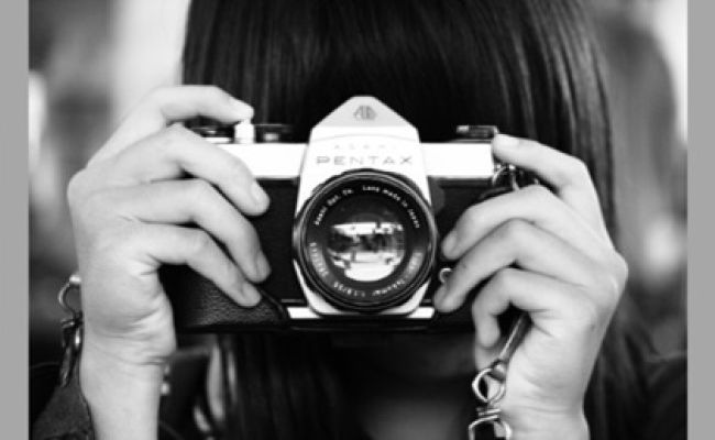 ΕΥΝΟΗΑ στον Χολαργό: Workshop “Μια Φωτογραφία... Μια Ανακάλυψη Εαυτού”