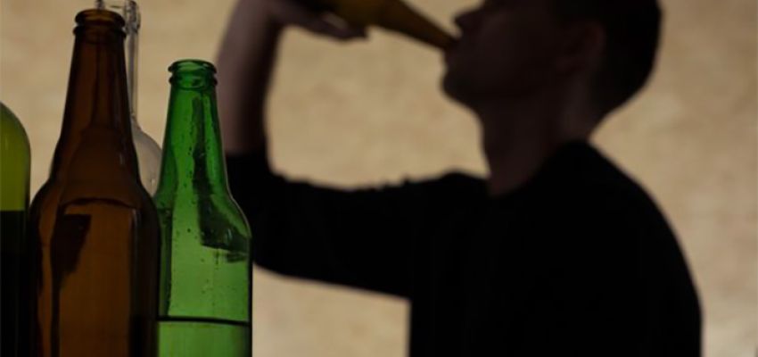 Οι γονείς του Γυμνασίου Παπάγου απαιτούν την προστασία των παιδιών τους από την πώληση αλκοόλ και καπνικών