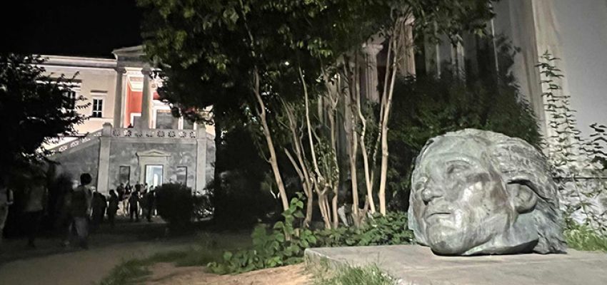 8ΠΡΟΤΑΣΕΙΣ: Η εξέγερση του Πολυτεχνείου ζωντανός οδηγός συλλογικής διεκδίκησης