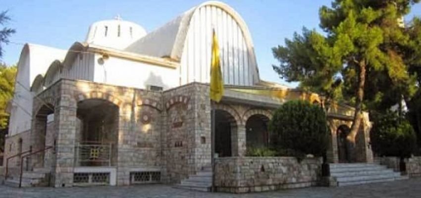 Ο Ιερός Ναός Υψώσεως Τιμίου Σταυρού στον Χολαργό πανηγυρίζει